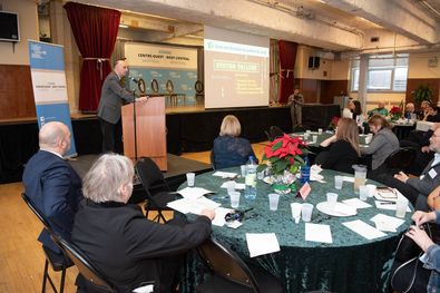 Dr. Lawrence Rosenberg addressing the Forum participants
